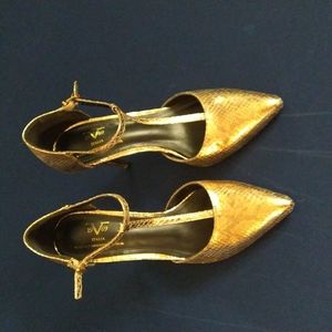 Gold Versace Heels size 9.5